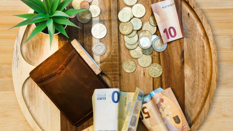 The price of hardwood floor