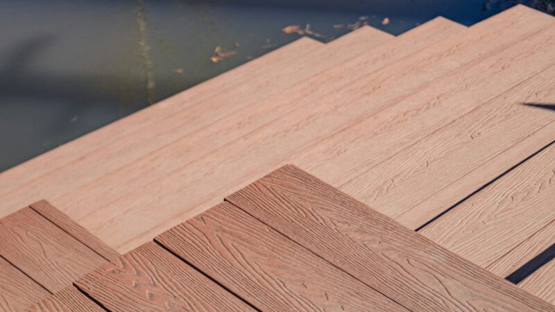 HARDWOOD FLOOR